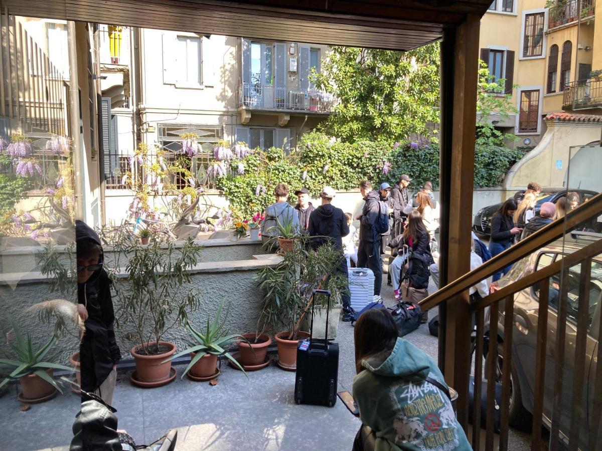 Koala Hostel Milan Bagian luar foto