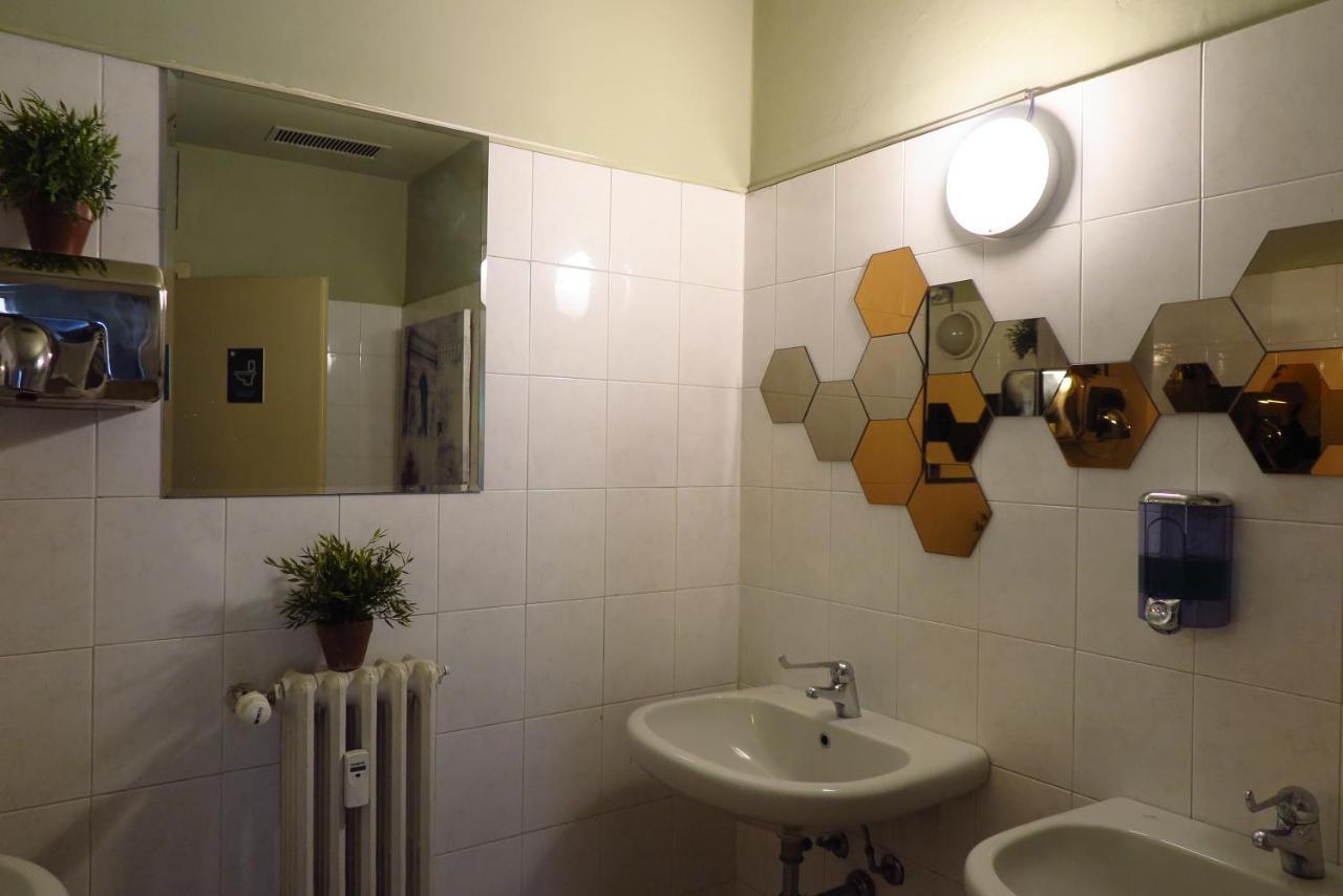 Koala Hostel Milan Bagian luar foto